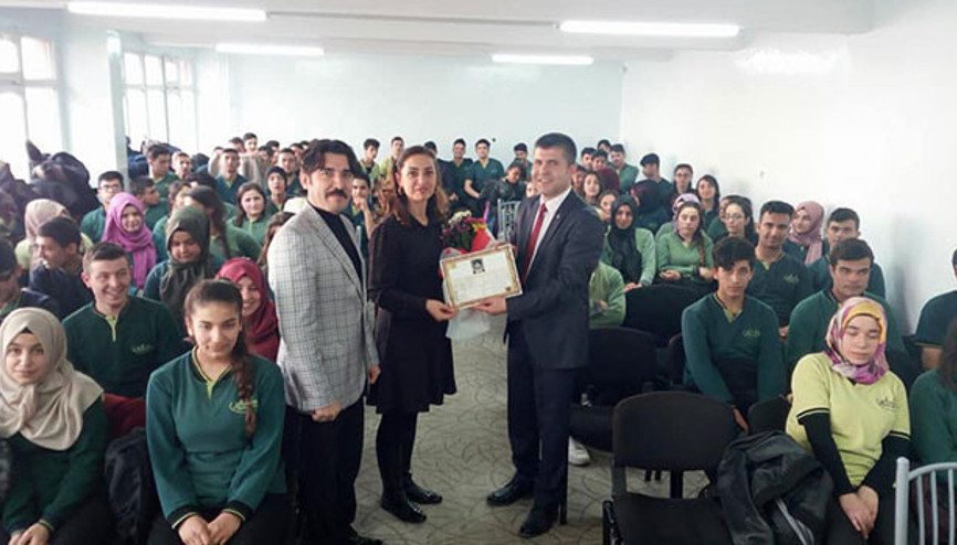 ALİMDER Kariyer Günleri’nde öğrencilere doktor tavsiyesi
