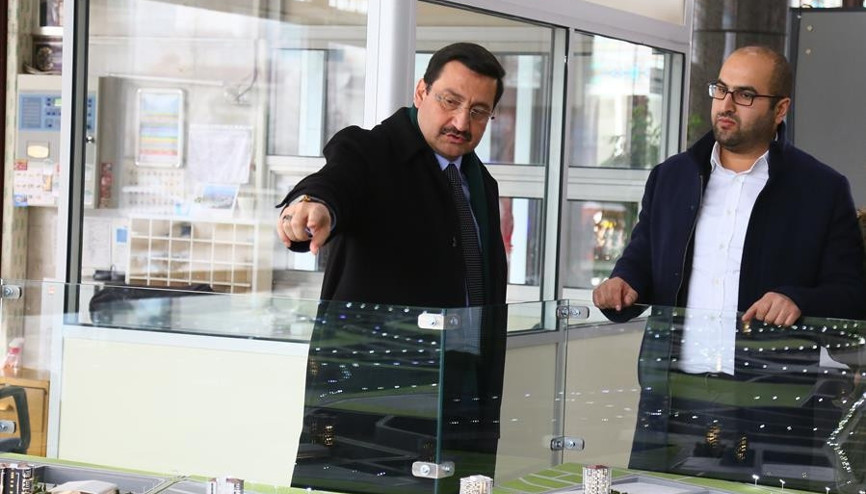 Ovakent maketiyle büyüyor