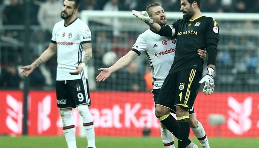 Volkan rakiplerinin içine daldı İşte o pozisyonlar...