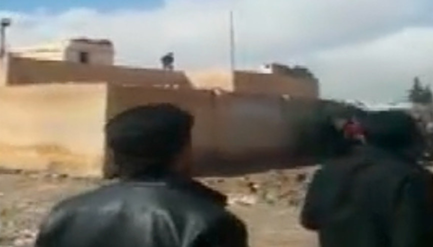 Menbiçte köylüler terör örgütü PKKyı kovdu