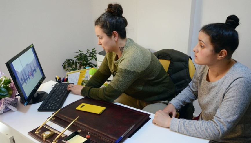 Erkek antrenör kadın oyuncuya saldırdı