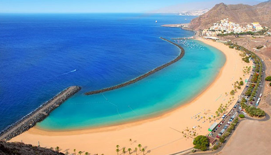 Antalyanın yarısı kadar 5 yıldızlı oteli var. Her şey dahil yok. Türkiyeden kaçan oraya gitti Antalyanın yarısı kadar 5 yıldızlı oteli var. Her şey dahil yok. Türkiyeden kaçan oraya gitti