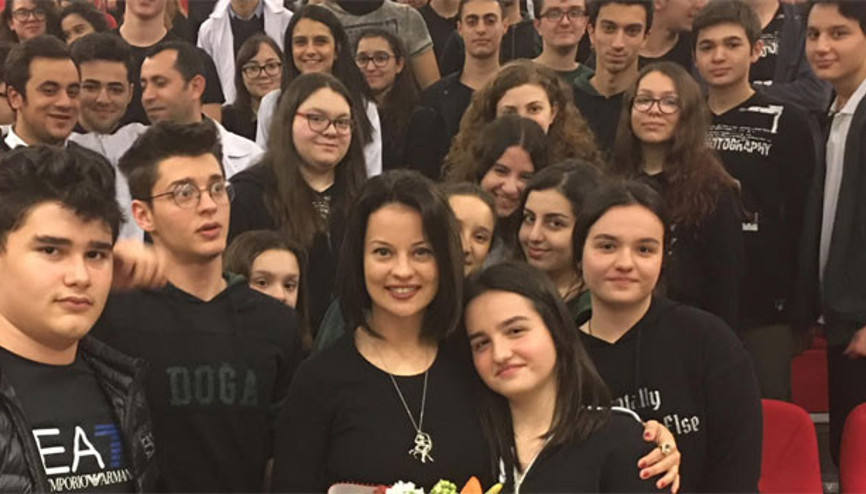 Ayçin Tuyun: Şiddete sessiz kalmayın