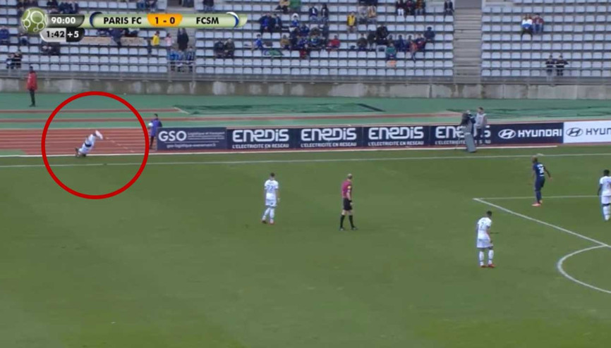 Sahalarda ender görünen bir taç atışı