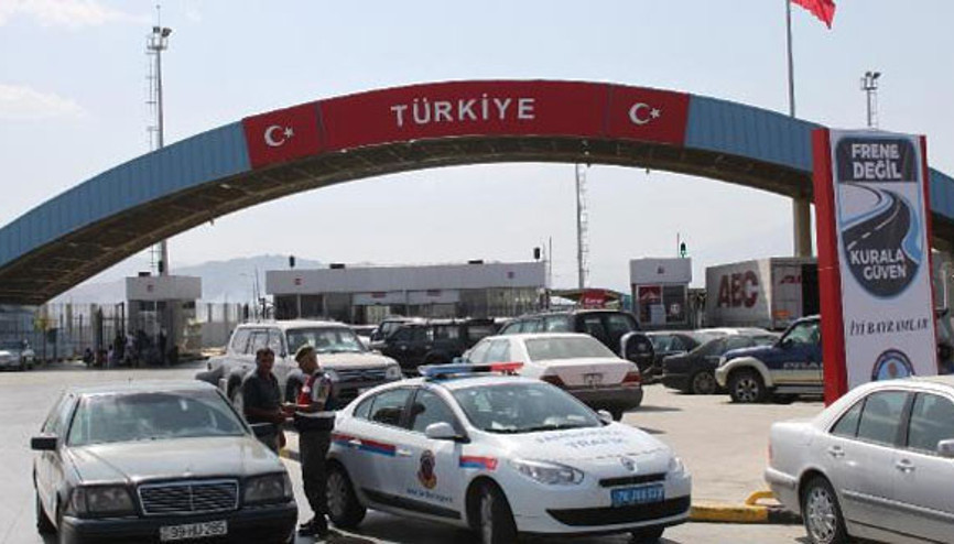 Gümrük kapısında yolsuzluk operasyonu Gözaltılar var...