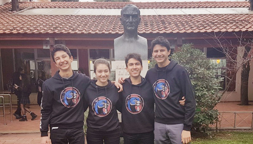 Liseliler uluslararası olimpiyatlara katılıyor