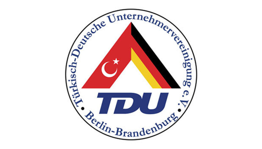 ‘İşadamları’nı isminden çıkarıyor