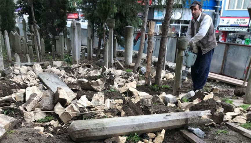 Osmanlı mezarlarının hilti ile yıkılması ortalığı karıştırdı