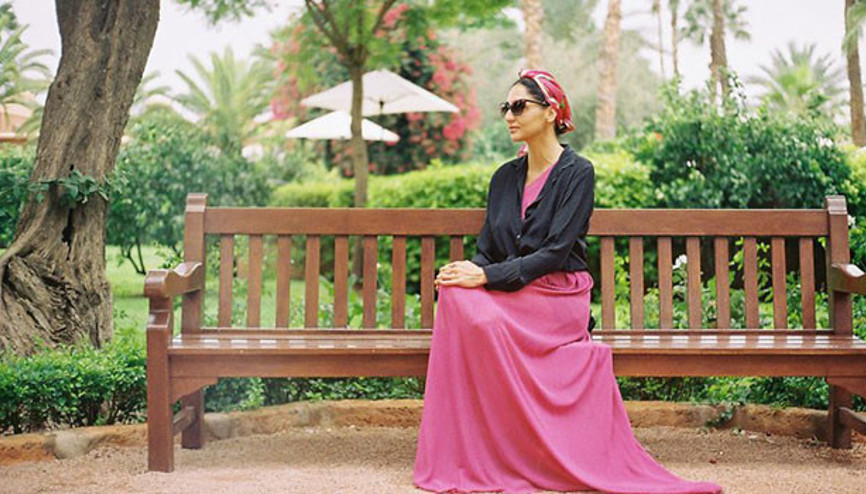 Tasarladığı eşarplarla dünyaya açıldı