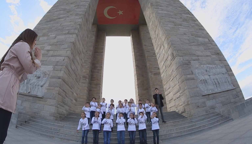 İşaret diliyle Çanakkale Türküsü