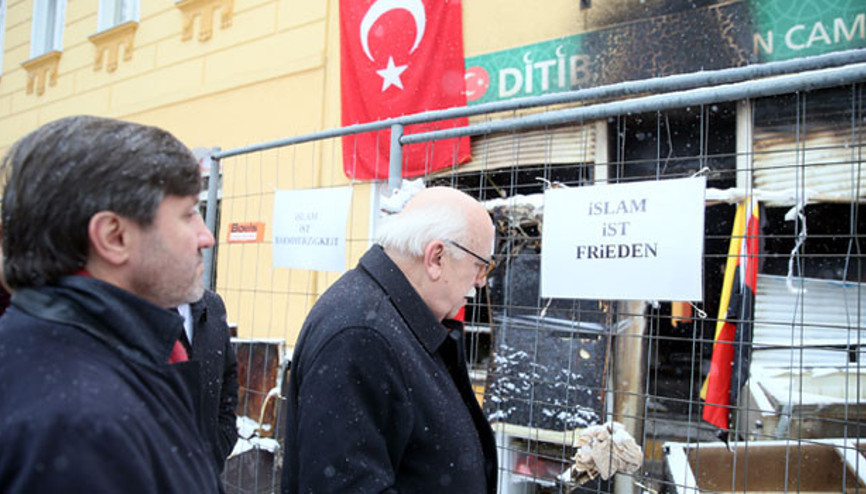 ‘Camileri yakan ateş, Almanları da tehdit ediyor’ ‘Camileri yakan ateş, Almanları da tehdit ediyor’