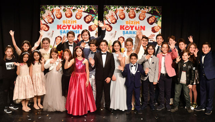 ‘Bizim Köyün Şarkısı’ filmine büyük ilgi