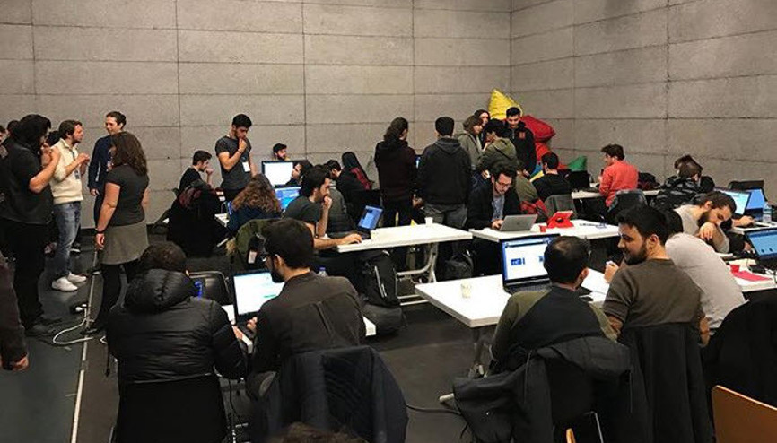 Oyun geliştirme meraklıları bir araya geldi
