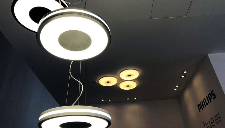 Philips genişbant veri aktarımı teknolojisi ‘LiFi’ı tanıttı Philips genişbant veri aktarımı teknolojisi ‘LiFi’ı tanıttı