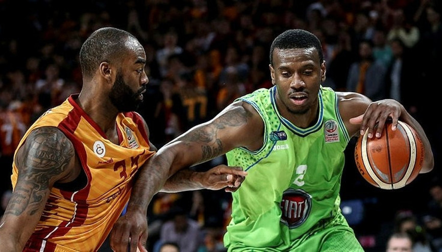 Galatasaraya TOFAŞ çarptı