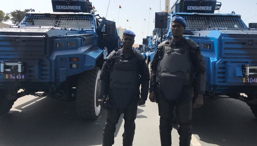 Senegal Cumhurbaşkanını Türk zırhlıları korudu