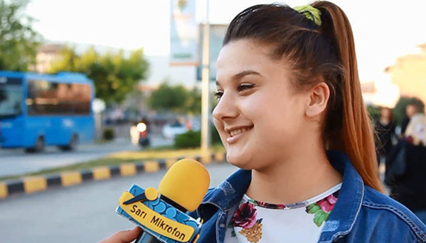 Sevdiğiniz kişinin geçmişine mi , geleceğine mi bakarsınız | Sarı Mikrofon