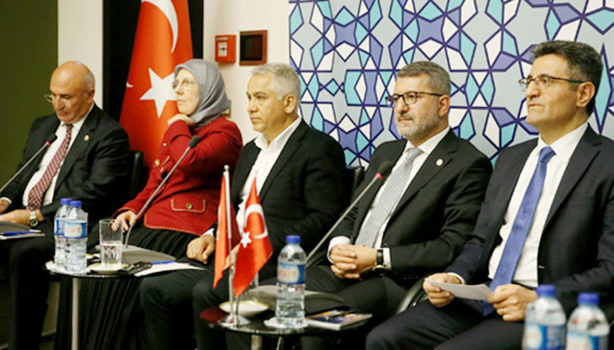 TBMM heyeti, Berlin’de Türklerle buluştu