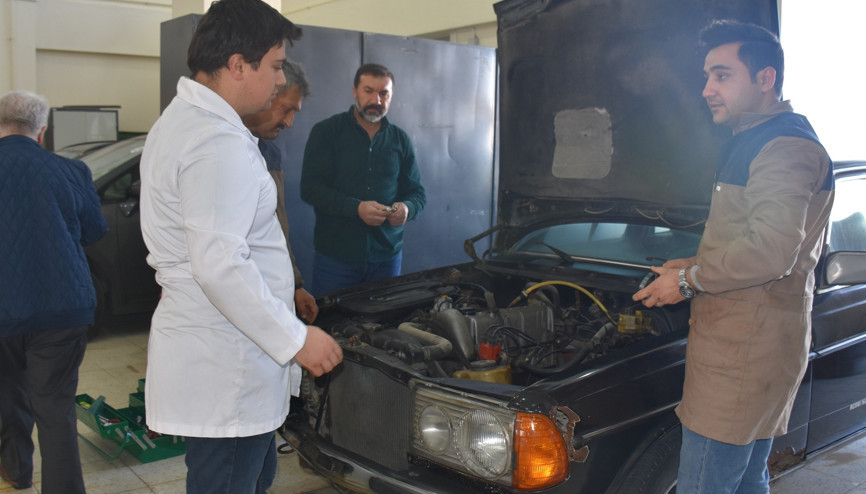 Eski makam aracı öğrencilerin eğitiminde kullanılıyor