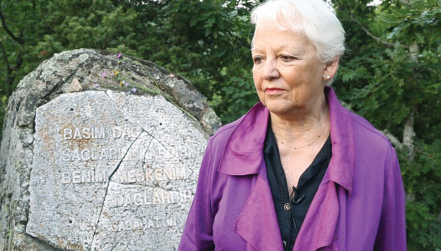 Belgesel için babasının izinde