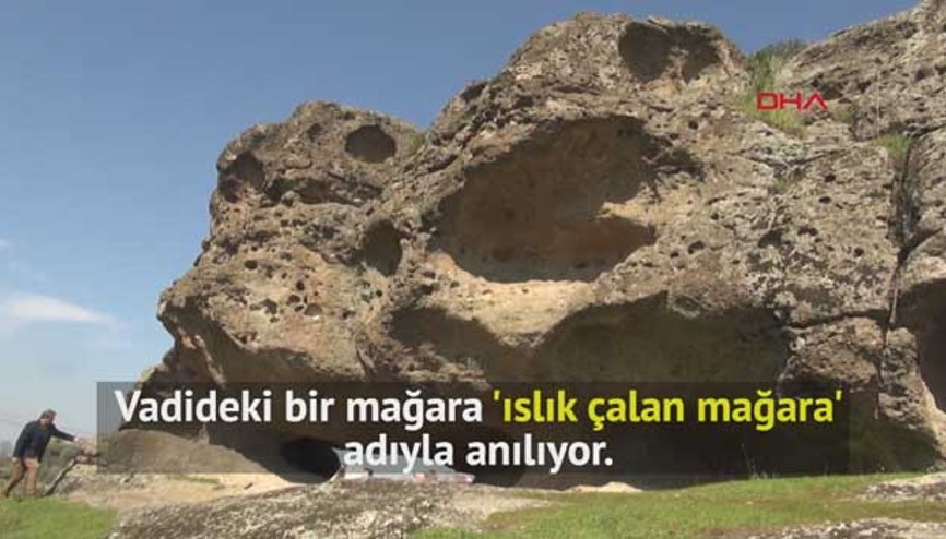 Islıklı mağara turistlerin ilgisini çekiyor
