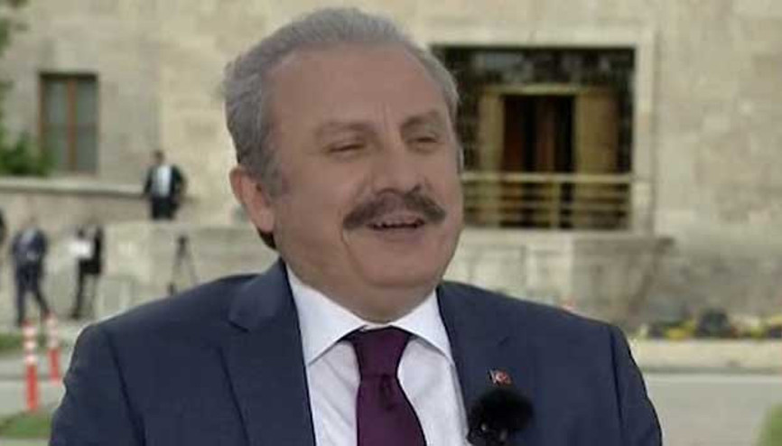 AK Partili Şentop CHPnin sürpriz adayını canlı yayında öğrenince kahkaha attı