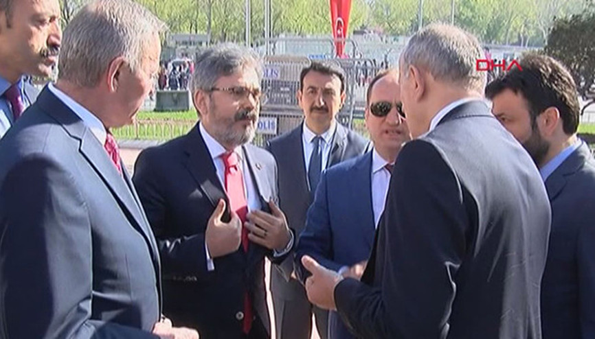 Taksimdeki 23 nisan töreninde tartışma