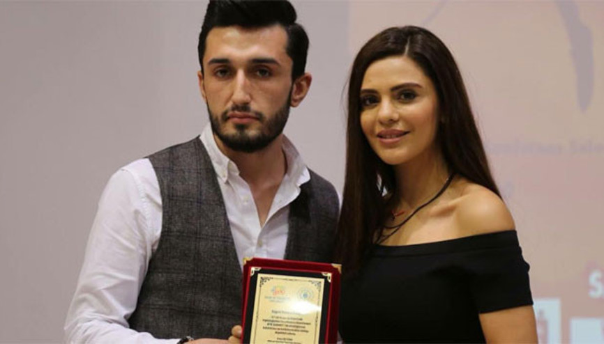 Semra Güzeli terleten sorular