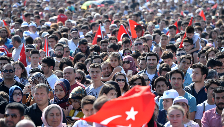 Akın ettiler... Birbirleriyle yarıştılar