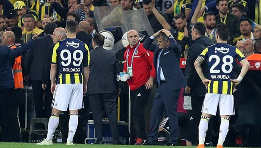 TFF olaylar nedeniyle yarıda kalan Fenerbahçe - Beşiktaş derbisinin tarihi ve cezaları açıklandı