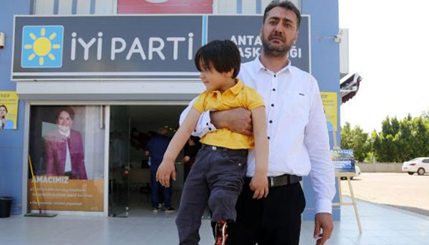 Türkiye onun kızı için yaptığı düzeneği konuşmuştu Milletvekili adayı oldu...