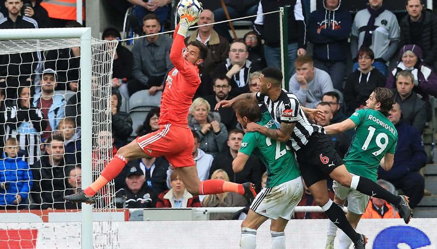 Premier Ligde haftanın kurtarışı Ben Fosterdan