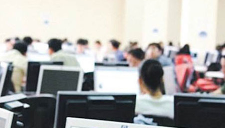 Yurt dışında görevli kamu personelinin izinleri durduruldu