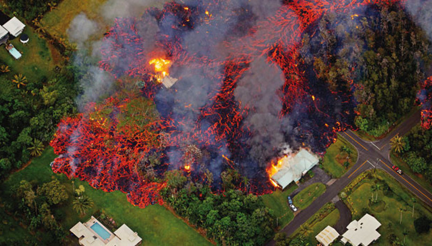 Hawaii alevlerle mücadele ediyor
