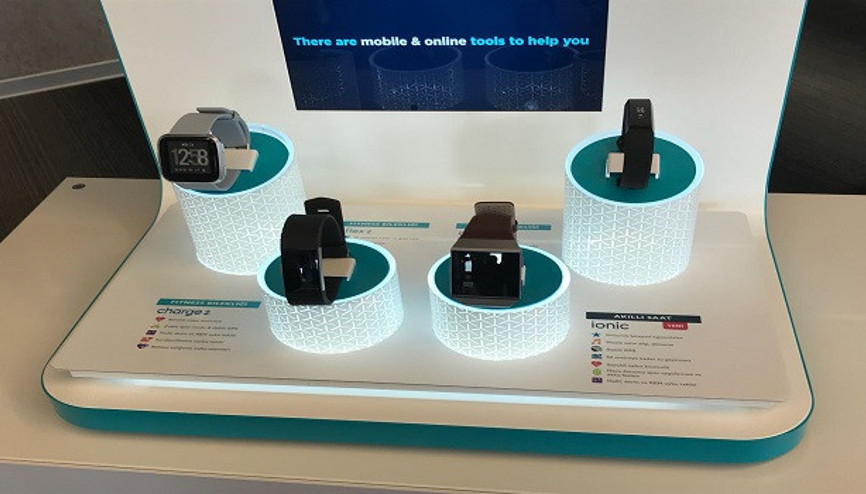 Apple Watcha yeni rakip: Fitbit Versa