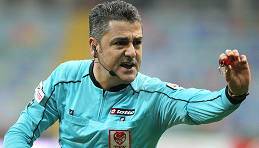 Lider Galatasarayın maçı Bülent Yıldırımın İşte haftanın hakemleri...