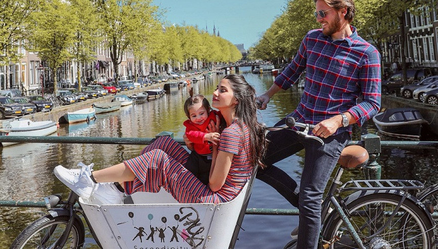 Hollanda’nın başkenti ve lalelerin doğa anası: Amsterdam Hollanda’nın başkenti ve lalelerin doğa anası: Amsterdam
