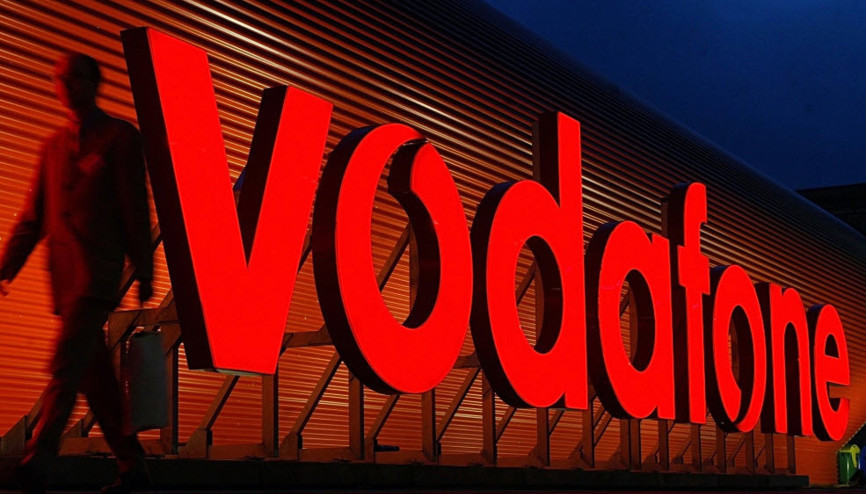 Vodafone çift haneli büyüdü