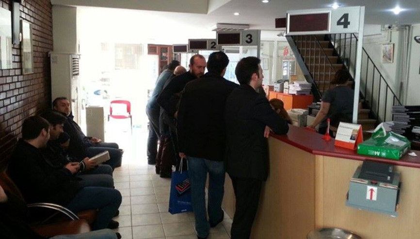 En yoğun mesaiyi araç satışına harcadılar