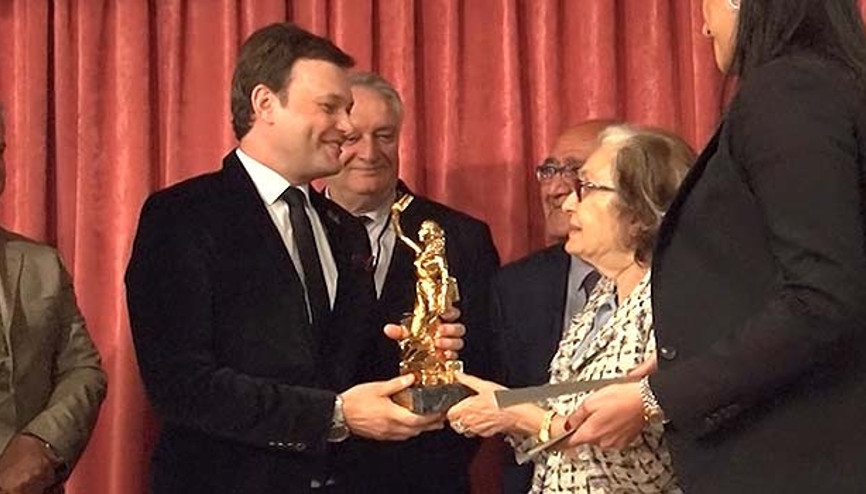 Yılın çocuk romanı ödülü Ömür Kurt’un Yılın çocuk romanı ödülü Ömür Kurt’un