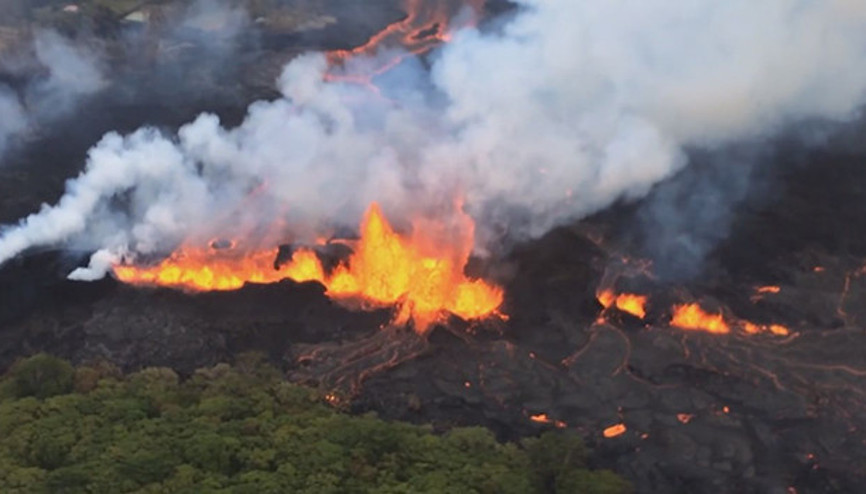 Kilauea Yanardağı lav püskürtmeye devam ediyor Kilauea Yanardağı lav püskürtmeye devam ediyor