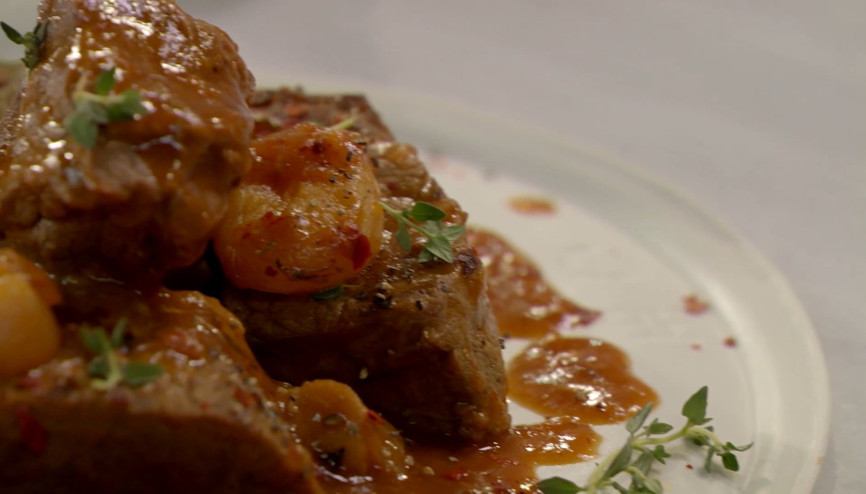 Refika Birgül’den Ekşi Mayalı Ekmek, Uzun Pişen Et Tarifi