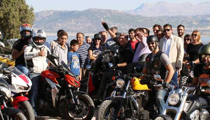 Sümer Ezgü’nün motor tutkusu