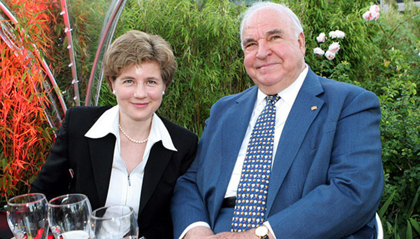 Kohl ölünce düşen 1 milyon euroluk tazminat davasından vazgeçmiyor