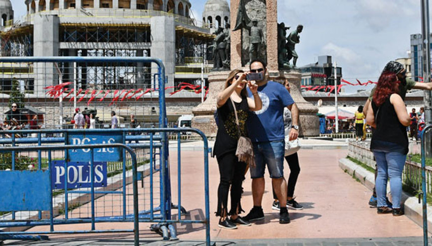 Gezi Parkı kapatıldı