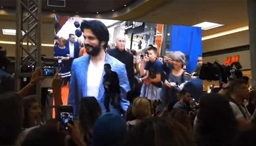 Burak Özçivite sevgi seli