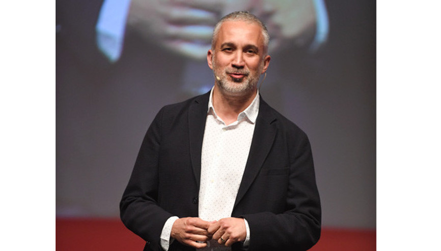 Ahmet Akın: Daha yaratıcı ve özgür çalışmalara her zaman ihtiyaç var Ahmet Akın: Daha yaratıcı ve özgür çalışmalara her zaman ihtiyaç var