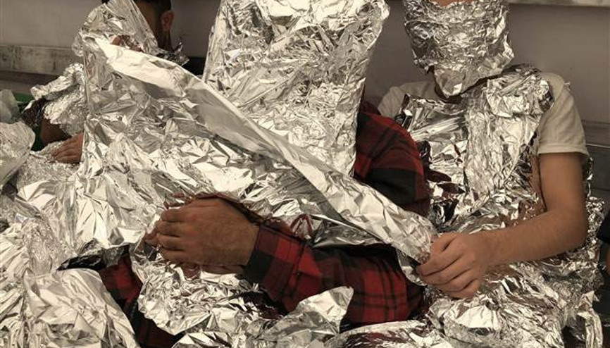 Alüminyum folyoya sarılı bir halde yakalandılar