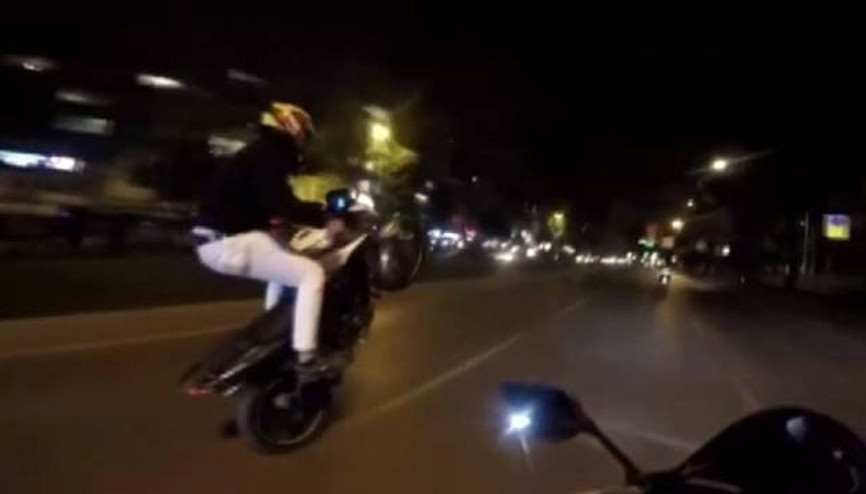 Yer: Barbaros Caddesi... Yolda terör estirdiler