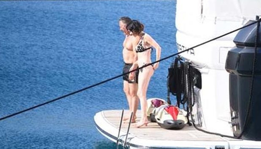 Cem Yılmaz ile Defne Samyeli böyle görüntülendi